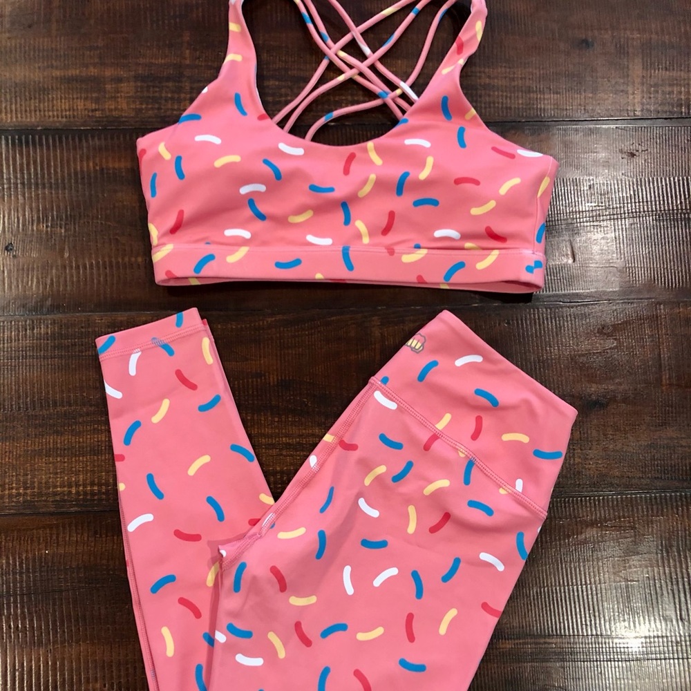 Feed Me Fight Me sprinkle bra (M) & leggings (S)